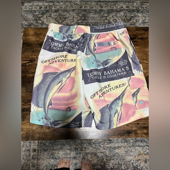 Tommy Bahama Relax Charter & Tackle Outdoor Adventures Print Board Shorts Size L - Picture 5 of 7